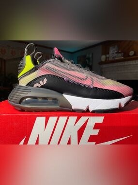 Nike Air Max 2090
Champagne Black 
7.5W